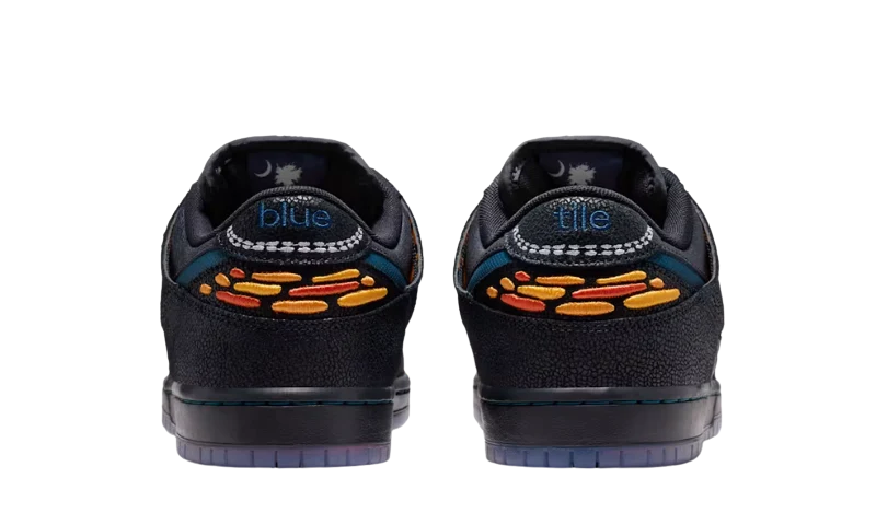 Nike SB Dunk Low Pro
Bluetile Skateboards